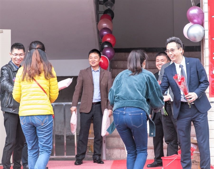 在拓普聯(lián)科，我們收獲溫暖與尊重；